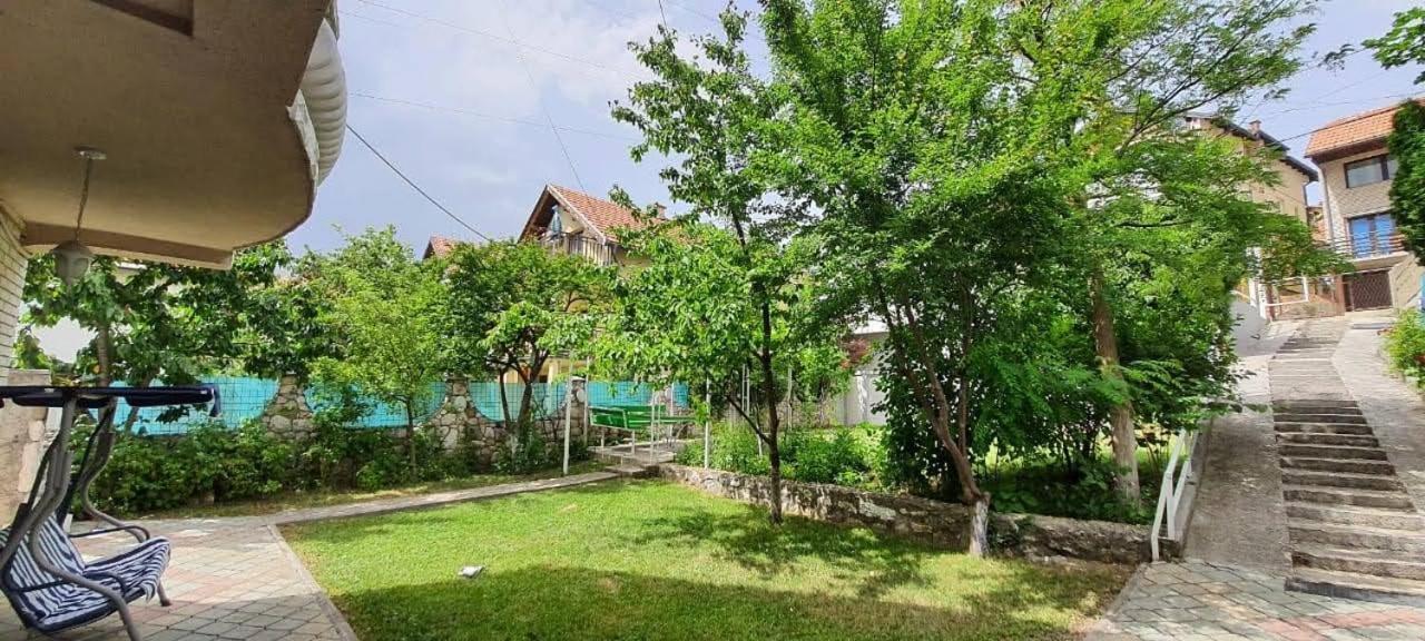Sunny Side Villa